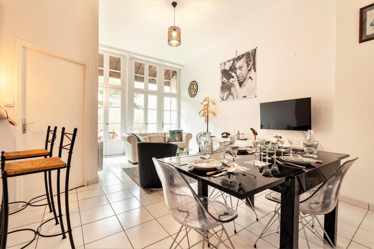 Le Patio - Hypercentre - Cour Au Calme - Wifi Apartment Vannes Bagian luar foto